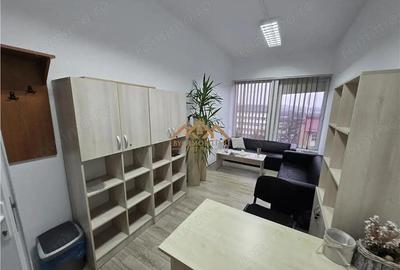Spațiu comercial, de 16 mp, în Central - 2