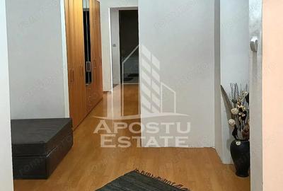 Apartament cu 3 camere semidecomandat, mobilat în Micălaca - 9