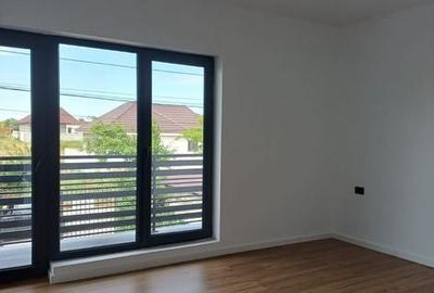 Casă cu 4 camere cu Teren 200 Mp în Central - 6