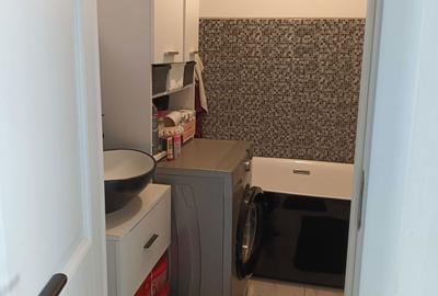 Apartament cu 3 camere decomandat în Alexandru Obregia