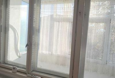 Apartament cu 3 camere semidecomandat în Central - 3