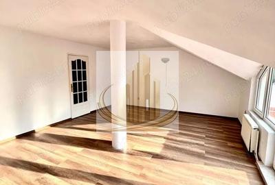Duplex cu 5 camere cu Canalizare în Lipovei - 4