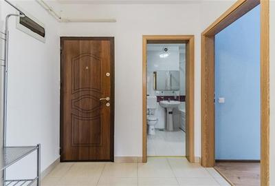 Apartament cu 3 camere decomandat, mobilat în Tractorul - 19