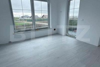 Casă cu 4 camere cu Teren 240 Mp în Rădăuți - 8