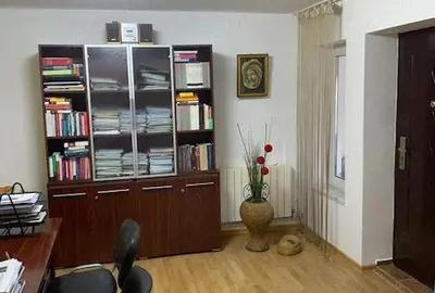 Casă cu Canalizare în Ultracentral - 2