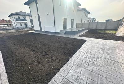 Casă individuală cu 4 camere cu Canalizare în Central - 3