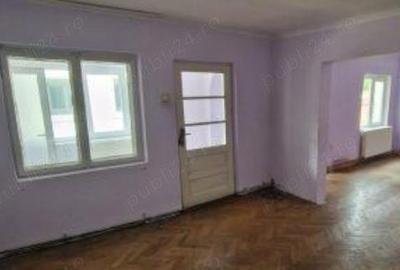 Casă cu 4 camere în Bereasca - 8