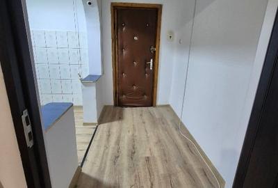 Apartament cu 2 camere semidecomandat în Narcisa - 2