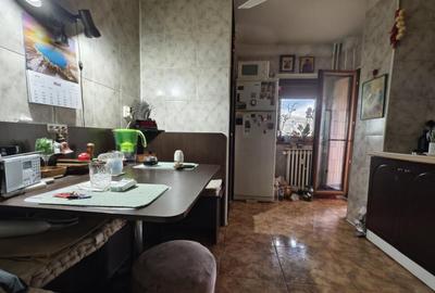 Apartament 2 camere decomandat rond Caraiman - 1