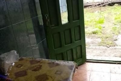 Casă cu 4 camere cu Teren 1400 Mp în Gârbovi - 1