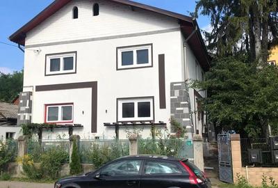 Spațiu comercial, de 245 mp, în Central - 1