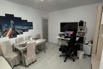 Apartament cu 3 camere decomandat în Central - 1