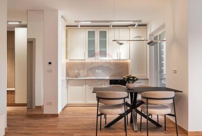 Apartament cu 3 camere decomandat, mobilat în UTA - 11