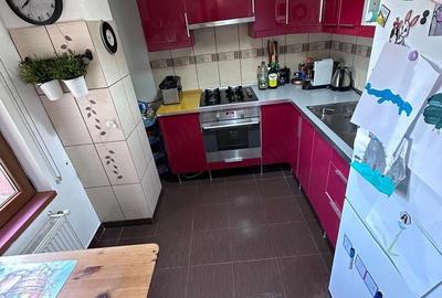 Apartament cu 3 camere decomandat în Central - 1