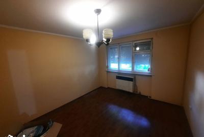 Apartament cu 2 camere decomandat în Burdea