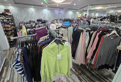 Spațiu comercial, de 70 mp, în Central - 6