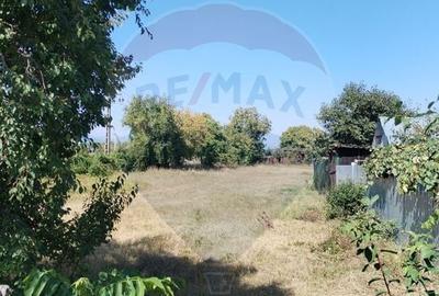 Teren agricol intravilan de 1035 mp, în Nord - 4