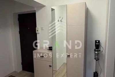 Apartament cu 2 camere decomandat în Plopilor - 1