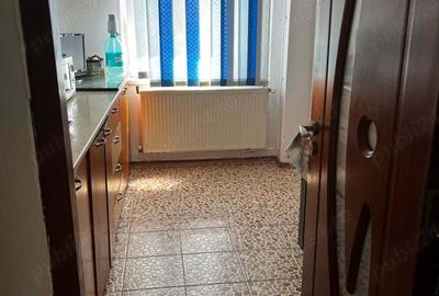 Apartament cu 3 camere decomandat în Central - 1