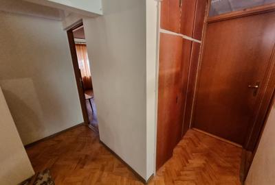 Apartament cu 3 camere decomandat, mobilat în Răcădău - 7