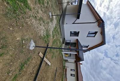 Casă cu 3 camere cu Teren 444 Mp în Central - 8