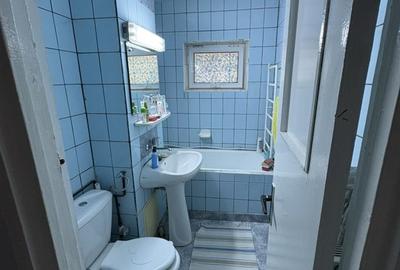 Targu Jiu Apartament 3 camere - 65 mp- Aleea Plopilor - 5