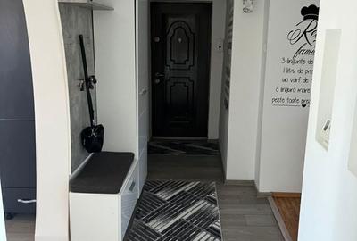 Apartament cu 3 camere decomandat în Exterior Vest - 9