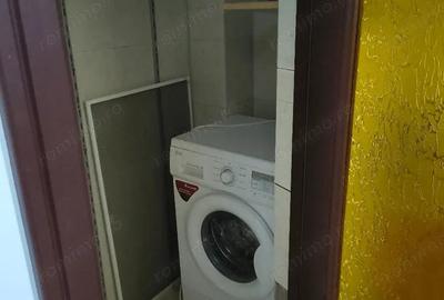 Garsonieră semidecomandată în Romană - 1