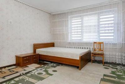 Apartament cu 2 camere decomandat în Soarelui