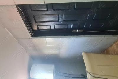 Inchiriez 2 camere la curte - 3