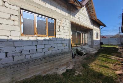 Casă cu 3 camere în Central - 3