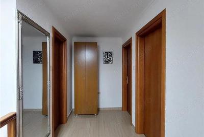 Casa mare pentru 2 familii sau pentru afacere - 17