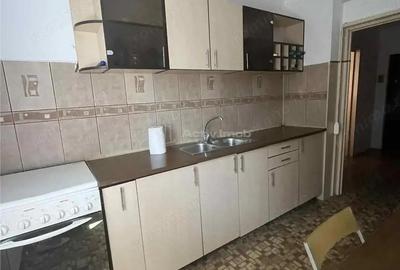 Apartament 3 camere - decomandat - bd.Timisoara - 7