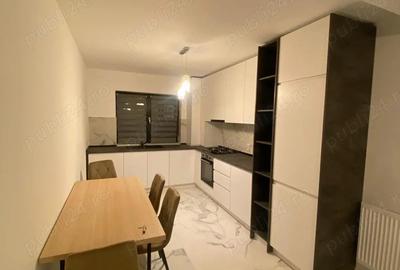 Apartament cu 4 camere decomandat în Central - 3