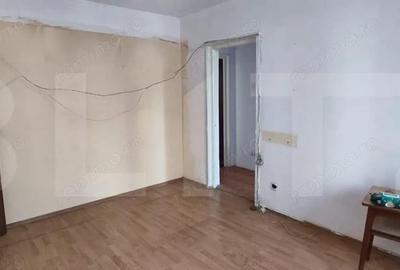 Apartament cu 3 camere decomandat în Giurgiului - 8