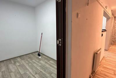 Spațiu comercial, de 50 mp, în Central - 1