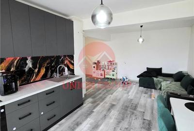 Apartament cu 3 camere decomandat în Palazu Mare - 20