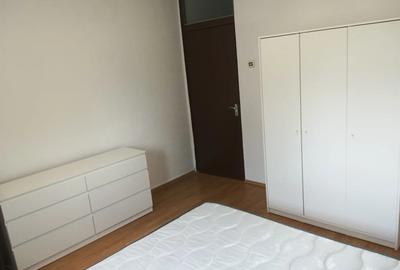PARTICULAR, apartament cu 3 camere, hol H, 2 bai, mobilat, utilat, Liberty mall, Chirigiu - 2