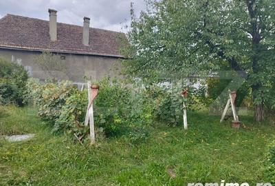 Casă cu 2 camere cu Teren 2527 Mp în Central - 6