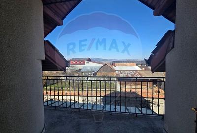 Casă cu 7 camere cu Teren 5175 Mp în Vințu de Jos - 15