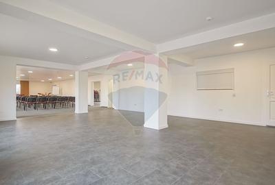 Casă cu 7 camere cu Teren 1400 Mp în Stupini - 28