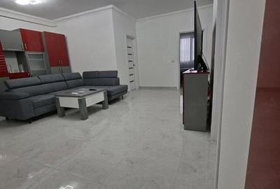 Apartament cu 3 camere semidecomandat în Central - 2
