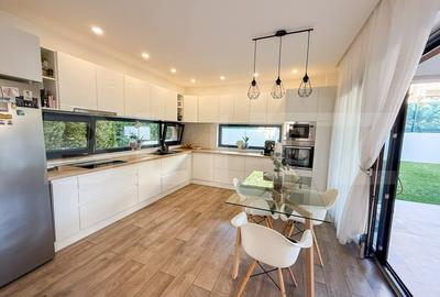 Vila moderna „la cheie” in cartier privat, finisaje premium, mobilata & utilata - 2