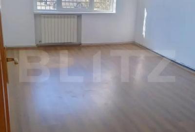 Spațiu comercial, de 87 mp, în Central - 1