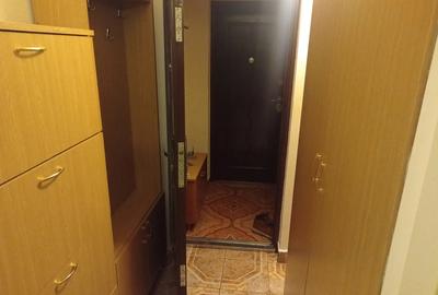 Inchiriez apartament 2 camere - 2