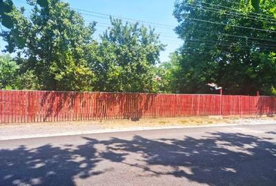 Teren de vanzare in Razvani