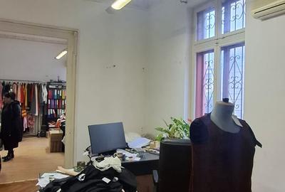 Casă cu 10 camere cu Teren 400 Mp în Armeneasca