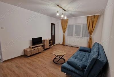 Inchiriez Apartament 2 Camere Topoloveni, Central. - 2