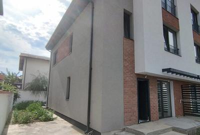 Casa cu 4 camere|zona foarte buna|COMISION 0% - 5