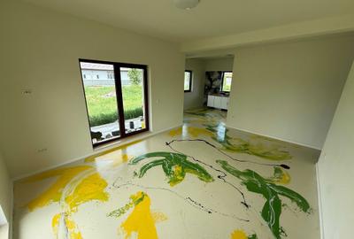 Casă cu 3 camere în Jucu - 1